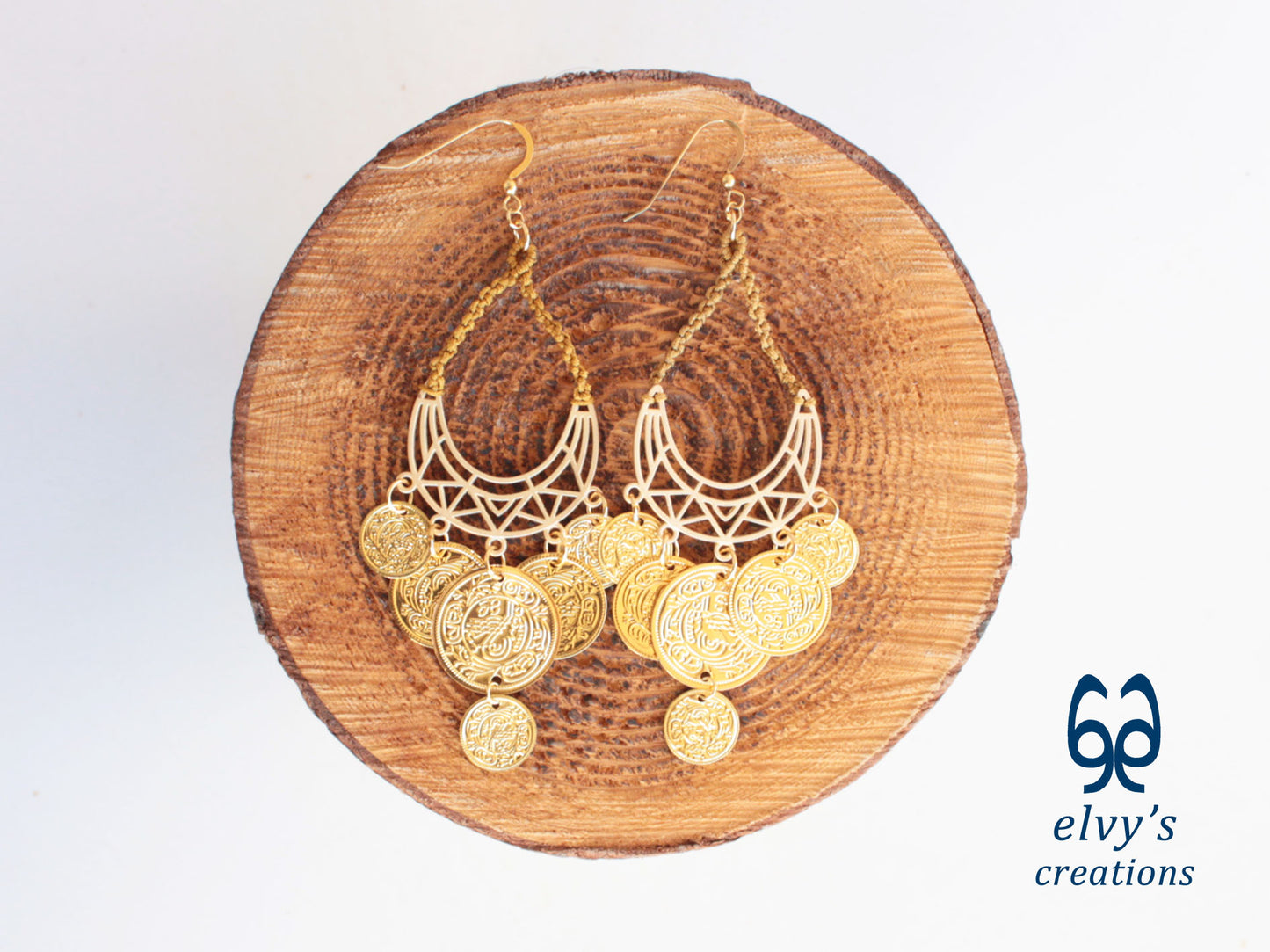 Gold Macrame Earrings with Sodalite Gemstones Gypsy Earrings with Coins Boho Dangle with Coins, Μακραμέ Σκουλαρίκια με Χρυσά Φλουριά και Κρυστάλλους Σοδαλίτη