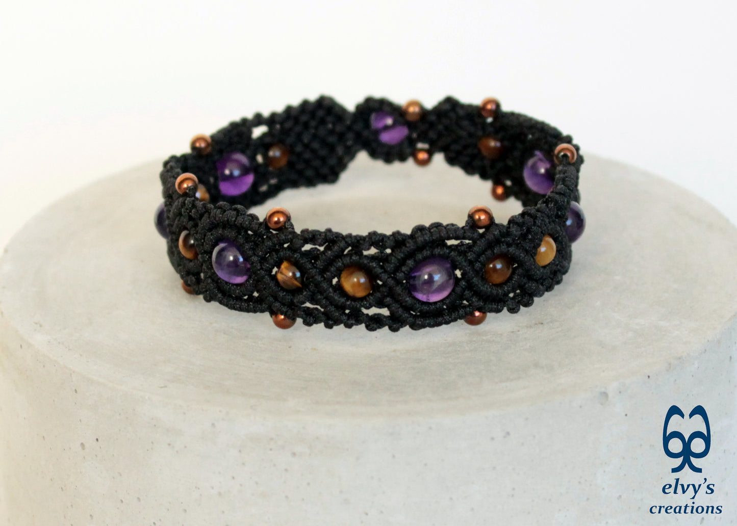 Green Macramé Bracelet with Amethyst, Hematite and Tiger Eye Gemstones