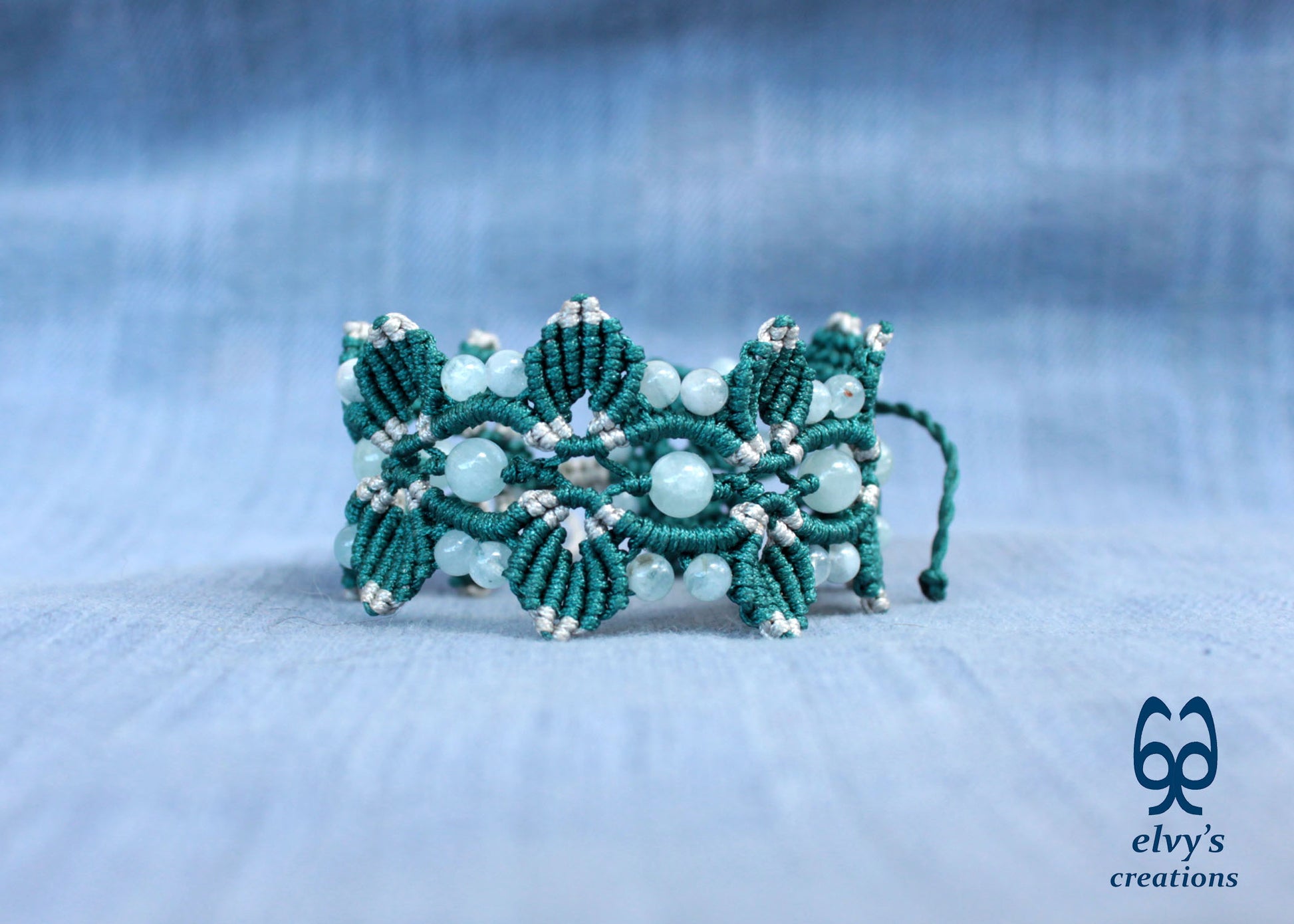 Emerald Green and Silver Macrame Adjustable Bracelet with Aquamarine Healing Gemstones 