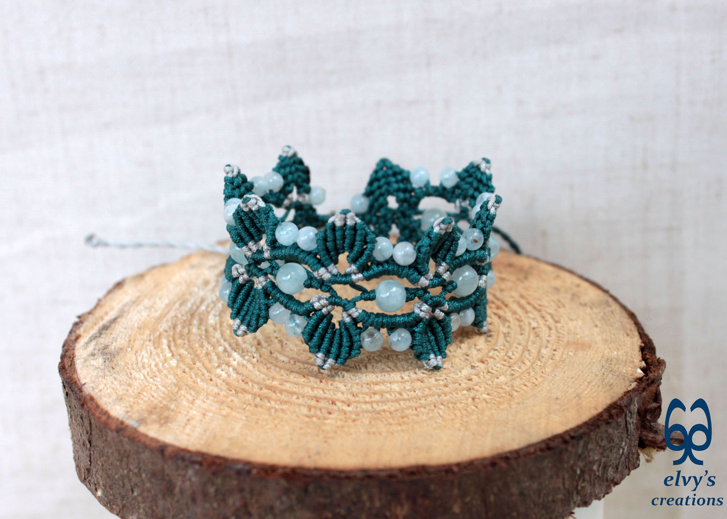 Emerald Green and Silver Macrame Adjustable Bracelet with Aquamarine Healing Gemstones 